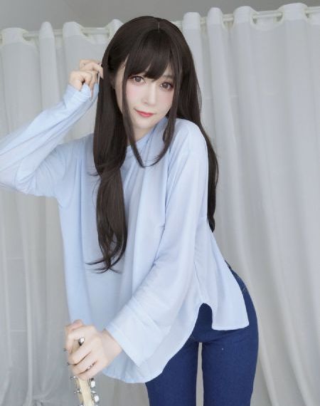 眼镜彼女