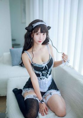 《偷窥女教师》在线观看